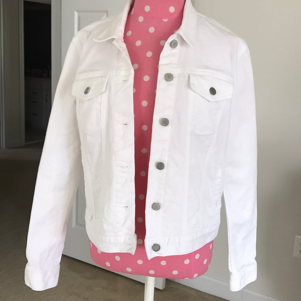 Gap White Denim Jacket Size Medium - image 2